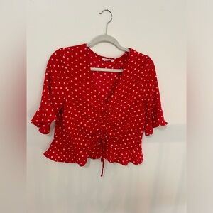 Red polka dot scrunch center top
